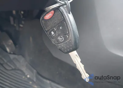 2012 Jeep Patriot Latitude z USA, uszkodzony, nr VIN 1C4NJRFB6CD672352